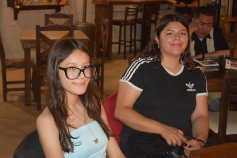 Citlaly Mercado y Flor Manzano.