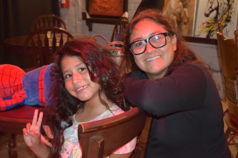 Rebeca y Frida Hirales.