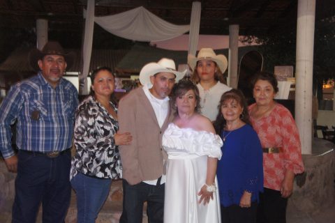 La boda de Marichuy y Francisco fue con temática vaquera.
