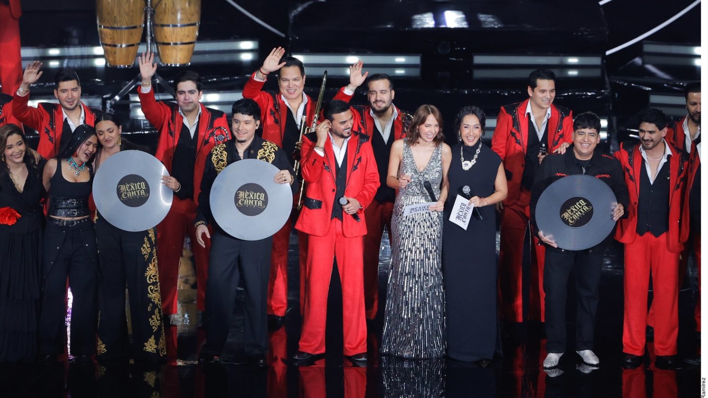 Coronan nuevas voces