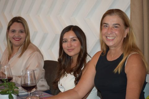 Marisa Castellanos, Michelle Maldonado y Carmen Salazar.