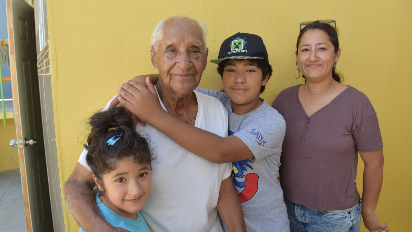 Festejan a los abuelitos