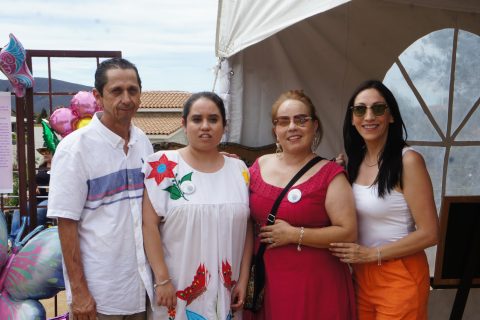 Joel Villavicencio, Pamela Villavicencio, Imelda Alvarado y Cristina Mora.