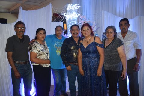 Javier Núñez, Verónica Núñez, Armida Núñez, Agustín López, Juanita Núñez, María del Refugio Núñez y Jesús Núñez. 