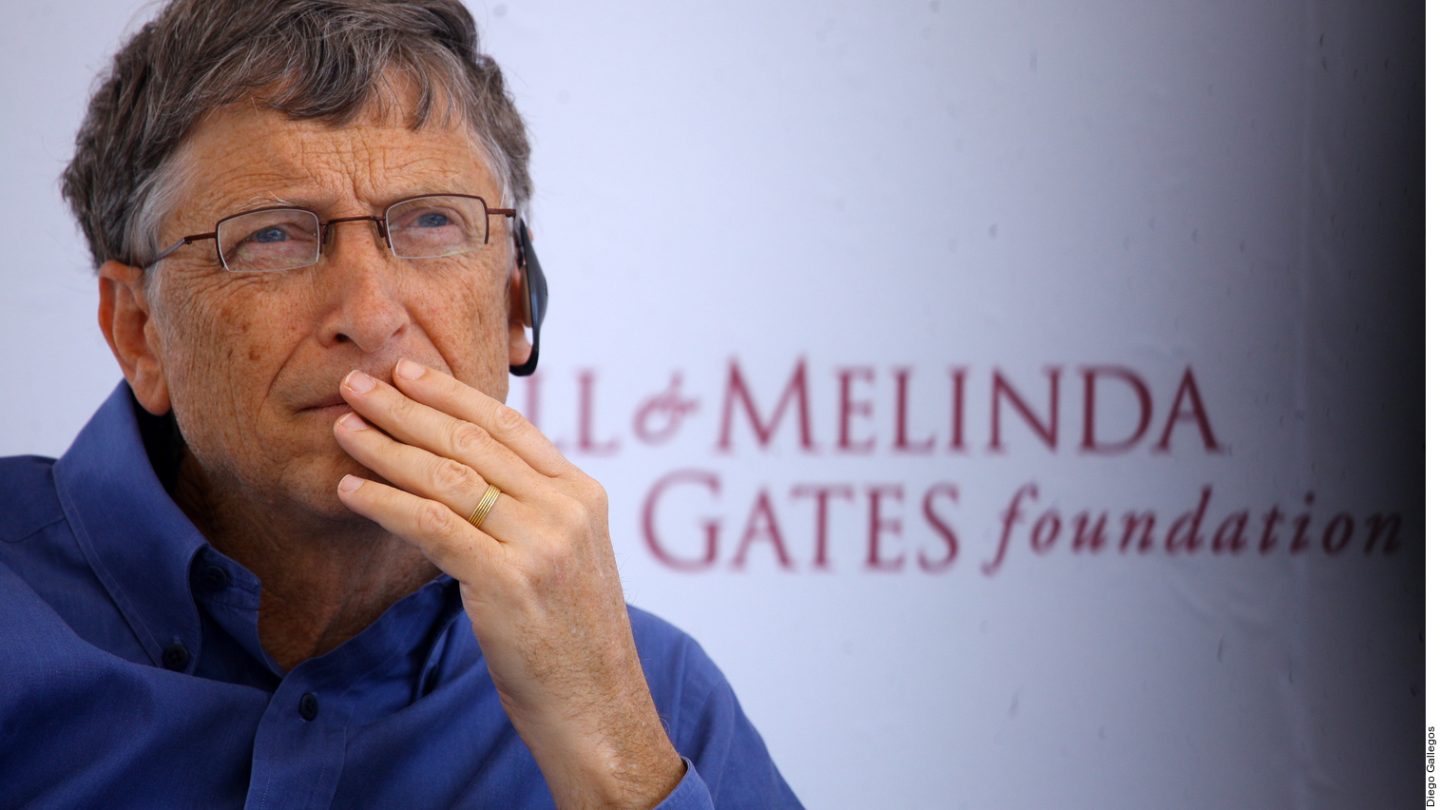 Gates señala que gobiernos no están preparados para la IA