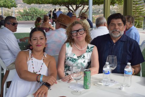 María Fernanda, Mayra Rueda y Max Adame.