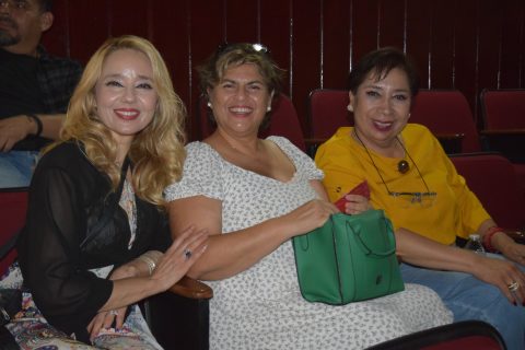 María Aurelia Robles, Carmen Piñuelas y Esther Gutiérrez. 