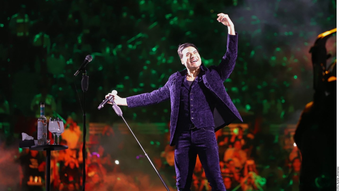 Carlos Rivera pospone shows por lesión en cuerdas vocales