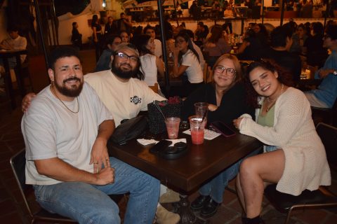 Sergio, Andrés, Valeria y Melany.