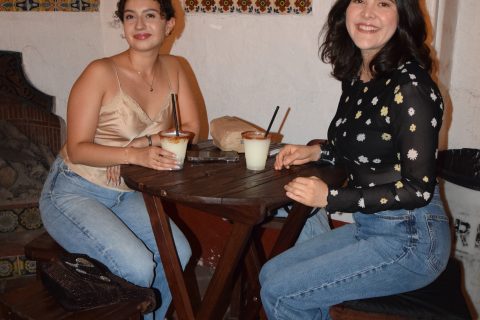 Rachel y Valeria. 