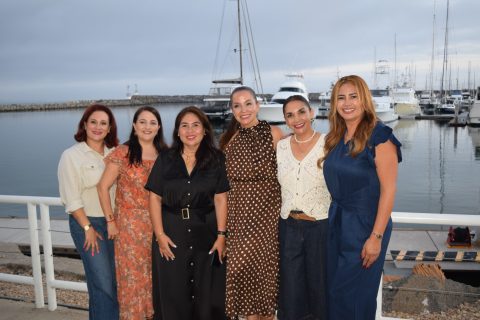 Libia Valdez, Mariana Carreto, Adhara García, Lizeth Adriana Sánchez, Yaneli León y Gabriela Guerrero.