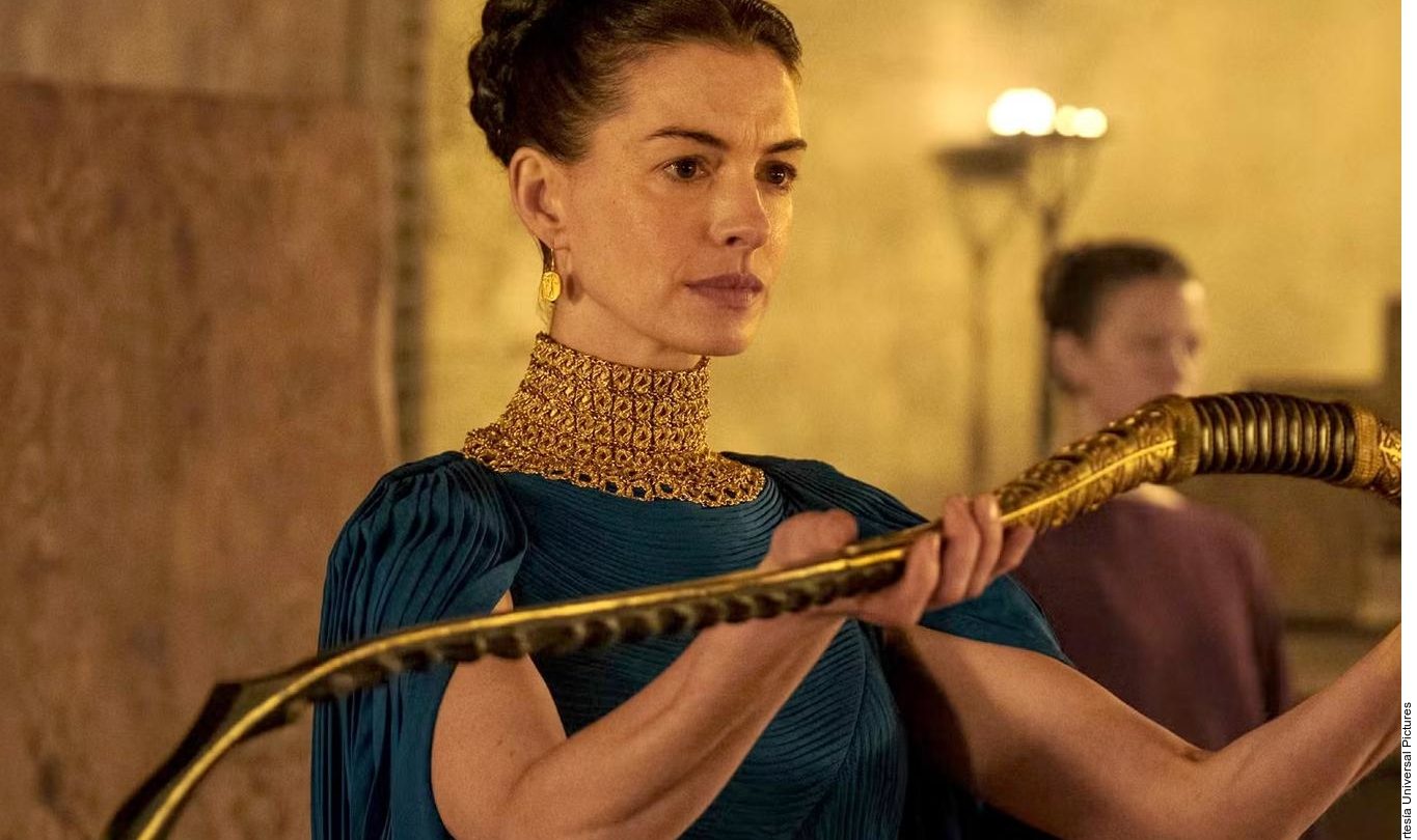 Anne Hathaway busca nominación al Oscar