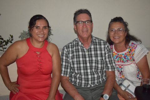 Rosalinda Rentería, Joaquín Labastida y Dana Arámbula.