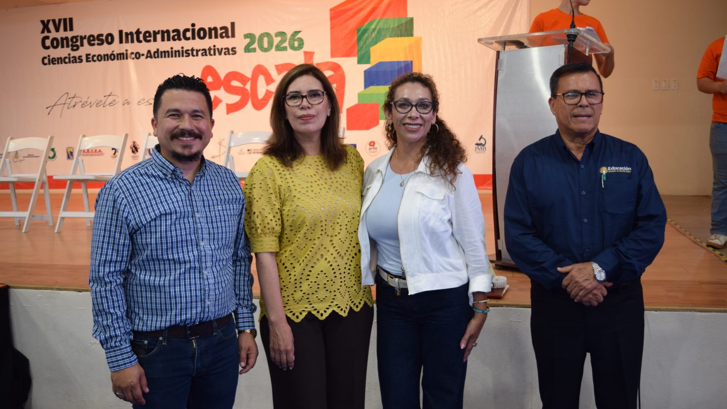 Comparten saberes administrativos
