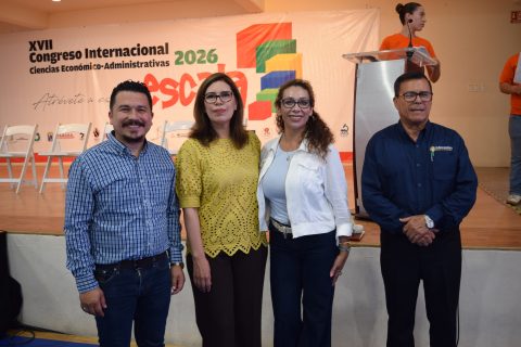 Comparten saberes administrativos