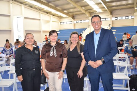 Beatriz Chávez Ceja, María Magdalena Serrano, Maribel Muñoz Murguía y Artemio Lara Chávez. 
