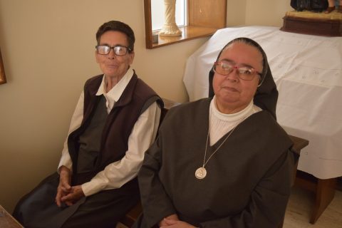 Hemana Alicia Valle y hermana Micaela Ríos.
