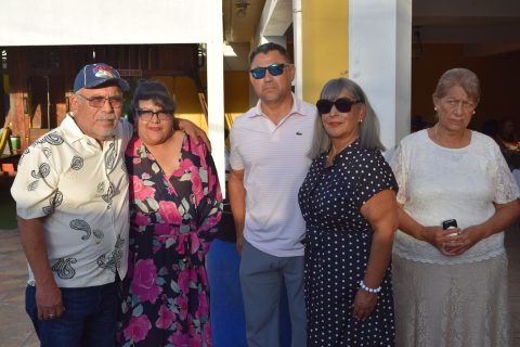 Ramón Herrera, Leticia Reyes, Jesús Mendoza, Lourdes Mendoza e Irma Salgado.