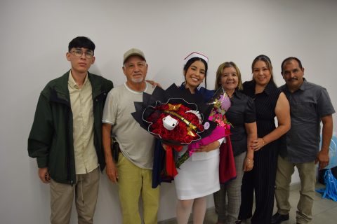 La familia Rascón Gómez se mostró orgullosa del logro de Airam Rascón. 