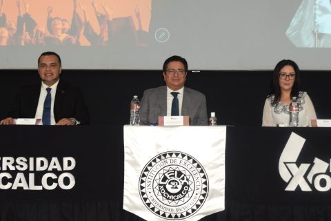 Kenia Marín, Jordi Alva Alemán, Jorge Mario Piñuelas, Mónica Sandoval y Laura Patricia Quintero conformaron la mesa de honor.
