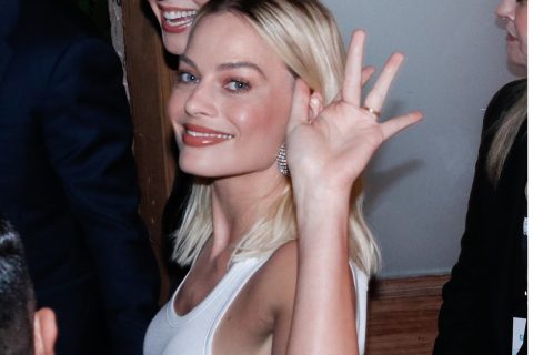 Margot Robbie adopta el apellido de esposo