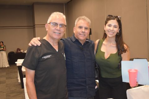 Marco Antonio Sam, José Luis Arcos y Etzel Arcos.
