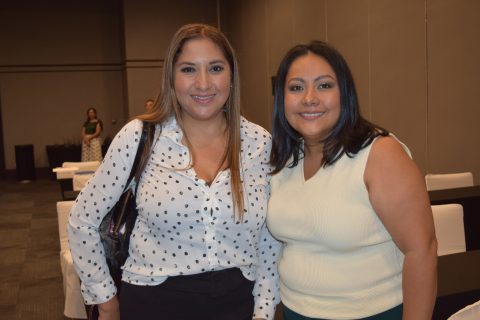 Miriam Segura y Patricia Alvarado.