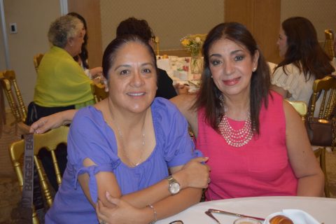 Angélica Renteria Ruiz y Jazmin Cato. 