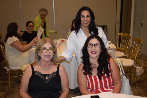 Verónica Escobar, Mónica Maymes y Trini Romero.