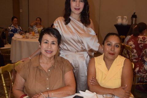 Priscila Verdugo, Armida Hernández y Zendy Prudente. 