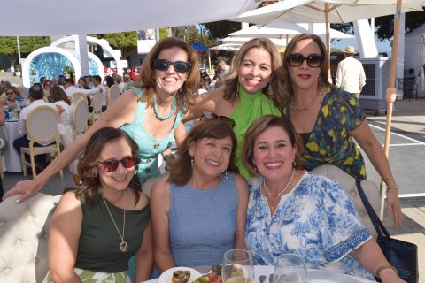 Raquel Hidalgo, Imelda Armenta, Jessica Ibarra, María, Rosy y Gloria Pedrín.