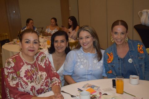 Alejandra Ortiz, Francis Ramos, Nashieli Betanzo y Patricia Sainz. 