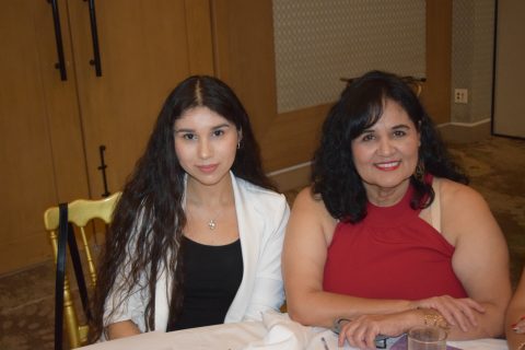 Paloma Elenes y Sonia Valderrama. 