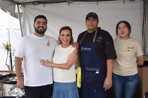Carlos Valdez, Elvira Romero, Román Rodrigo González y Tania Guerrero. 