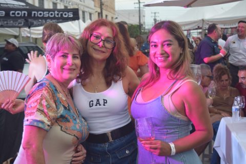 Rosa Espinoza, Lupita y Paula Ramírez.