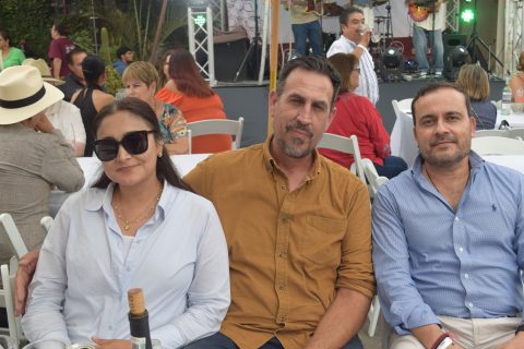 Cinthia Ayala, Adrián Montijo y Julio Sesma. 