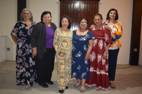 Refugio Carbajal, Refugio Ojeda, Lilian de Abarca, Esther Martínez, Rosa Isela Torres y Alma Castro.