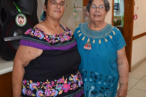 Karla Villalobos y Norma Zazueta. 