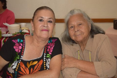 Socorro Peralta y Carmen Carrillo. 