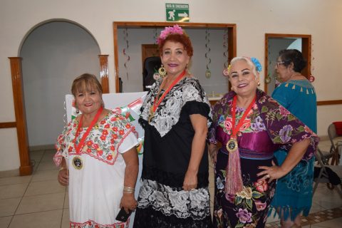 Yolanda Gutiérrez, María Amanda Ojeda y Luz María Avilez.