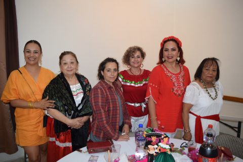 Rosa Amelia García, Margarita García, Claudia Rodríguez, Cinthya Amador, Patricia García y Esthela Duarte.