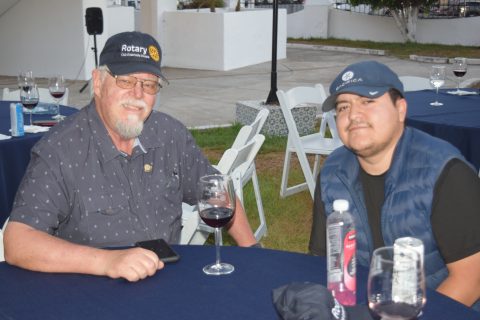 Roberto Pou y Gerardo Rivas García.