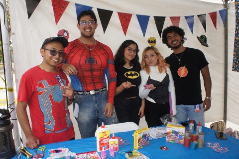Alejandro Barra, Galo Romero Tanahara, Sofía Pimentel, Kimberly Pérez y Kevin Fuentes.