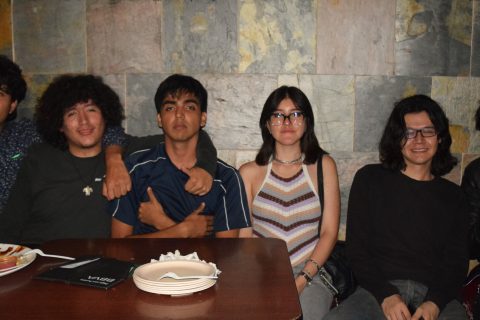 Arturo, Ian, Alonso, Verónica, Alejandro y Alex.