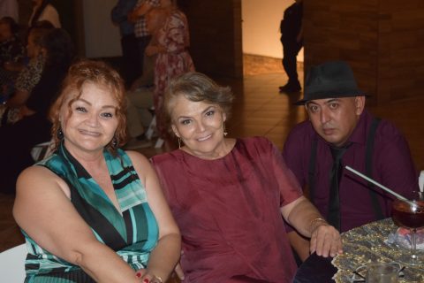 Ivonne Meza, Dora María Meza y Anthony Rodríguez.