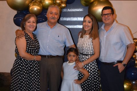 Ramón Padilla acudió acompañado de su familia.