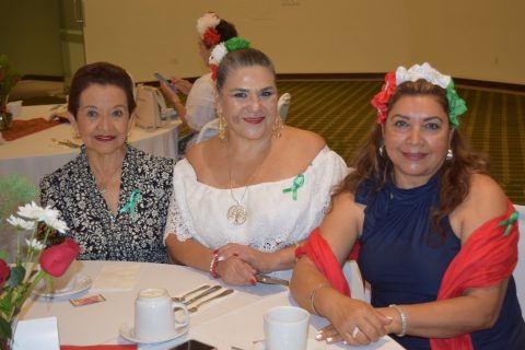 Teresita Ortiz, Mayra Coronado y Felicitas Sánchez. 
