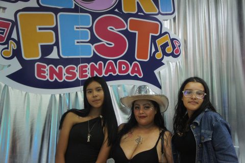 María, María Rubí y Karely.