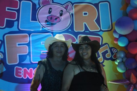 Luciana y Karla.