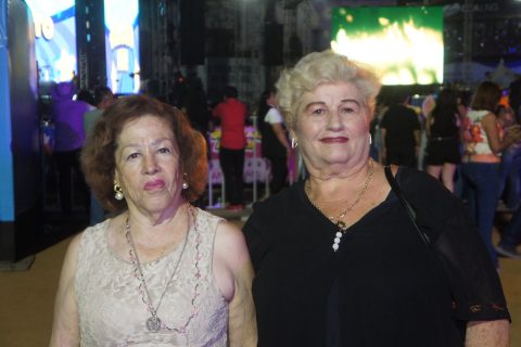 María y Josefina.